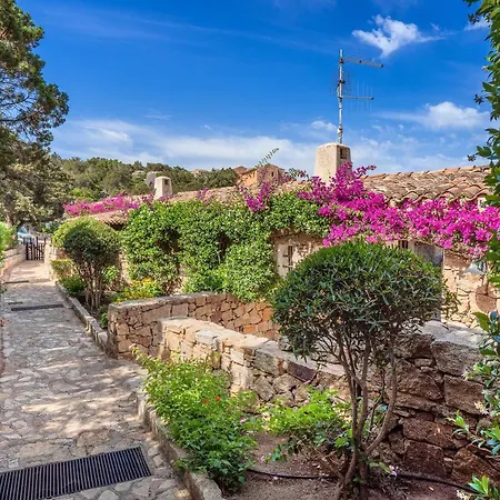 Casa Smeraldina A * Baia Sardinia